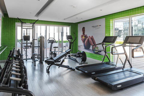 Novotel Sydney Darling Harbour - Kawana Tourism 13