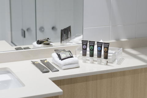 Novotel Sydney Darling Harbour - Kawana Tourism 24