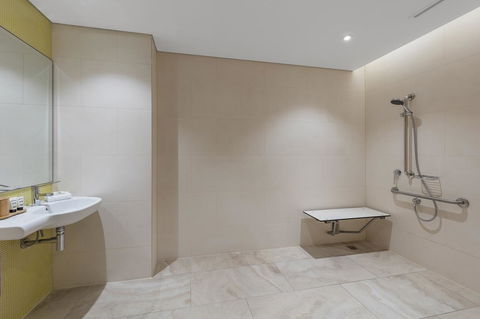 Rydges Australia Square, Formerly Tank Stream Hotel - Kawana Tourism 28