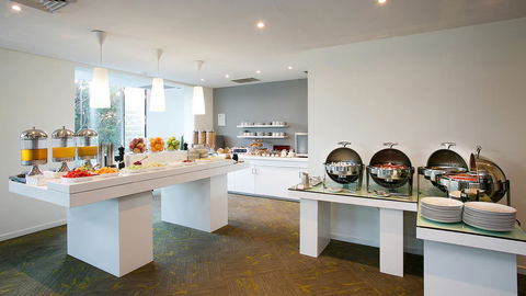 BEST WESTERN PLUS Apollo Hotel Newcastle - Kawana Tourism 14