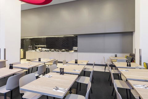 Travelodge Hotel Sydney Airport - Kawana Tourism 27