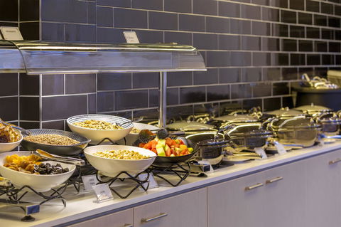 Travelodge Hotel Sydney Airport - Kawana Tourism 6
