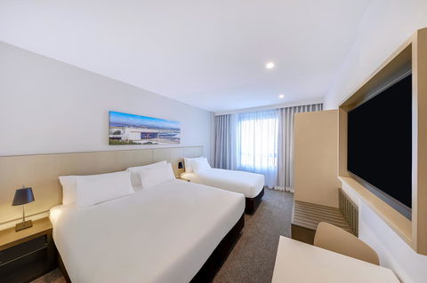Travelodge Hotel Sydney Airport - Kawana Tourism 5