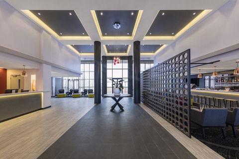 Travelodge Hotel Sydney Airport - Kawana Tourism 0