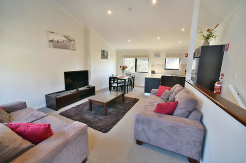 Aspen Creek 3 - Thredbo - Kawana Tourism 9