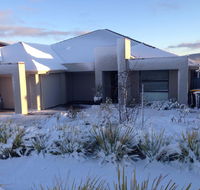 Jindabyne Executive - Kawana Tourism