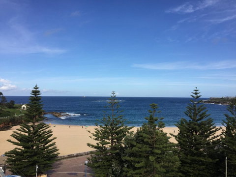 Coogee Sands Hotel & Apartments - Kawana Tourism 0