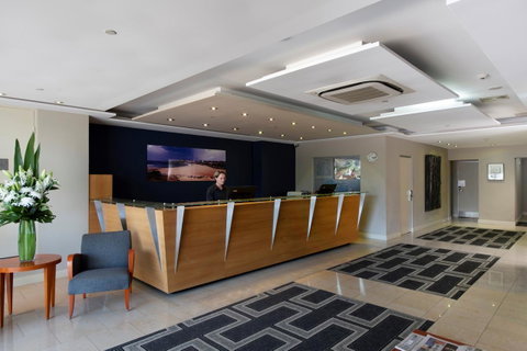 Coogee Sands Hotel & Apartments - Kawana Tourism 7