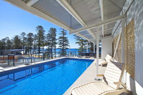Manly Paradise Motel & Apartments - Kawana Tourism 13