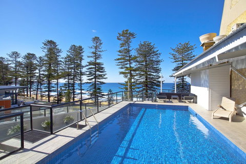 Manly Paradise Motel & Apartments - Kawana Tourism 2