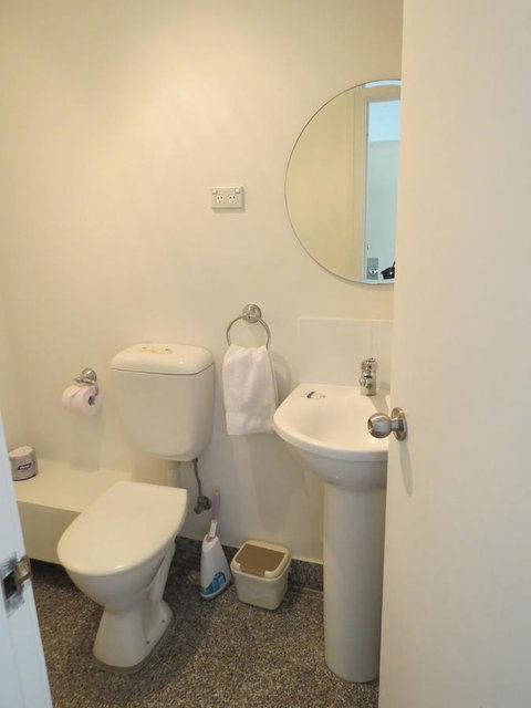 Manly Paradise Motel & Apartments - Kawana Tourism 30
