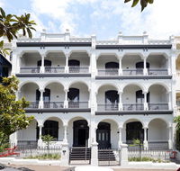 Hotel Challis - Kawana Tourism
