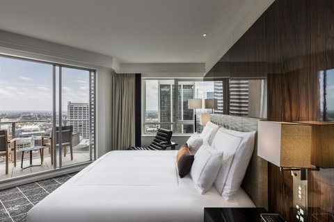 Swissotel Sydney - Kawana Tourism 6