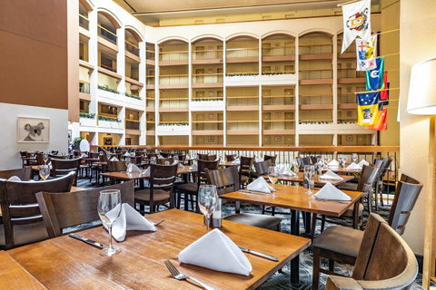 Sydney Harbour Hotel - Kawana Tourism 40
