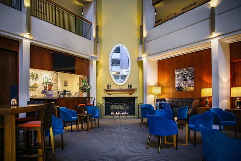 Sydney Harbour Hotel - Kawana Tourism 33