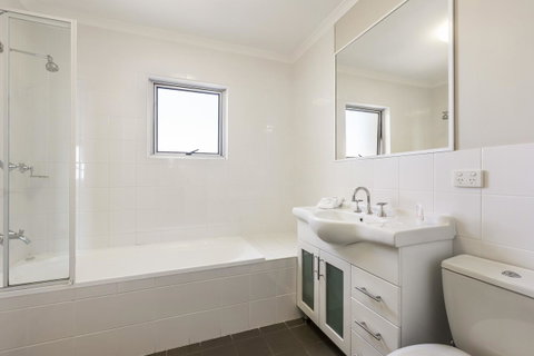 Quest Wollongong - Kawana Tourism 15