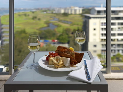 Sage Hotel Wollongong - Kawana Tourism 8