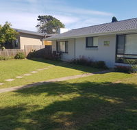 Golden Hill Cottage - Kawana Tourism