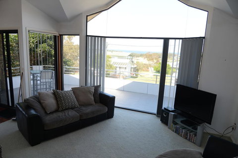 The Boat House - Kawana Tourism 6