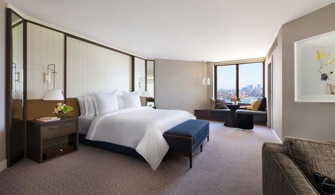 Four Seasons Hotel Sydney - Kawana Tourism 7