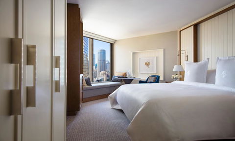 Four Seasons Hotel Sydney - Kawana Tourism 9