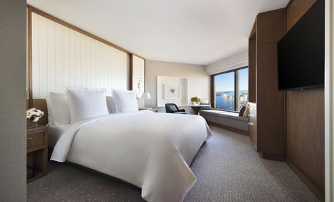 Four Seasons Hotel Sydney - Kawana Tourism 12