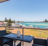 Shoreline 7 with 180 degree water views - Kawana Tourism
