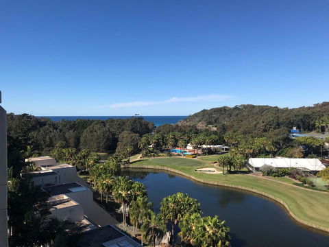 Charlesworth Bay Beach Resort - Kawana Tourism 26