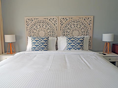 Charlesworth Bay Beach Resort - Kawana Tourism 4
