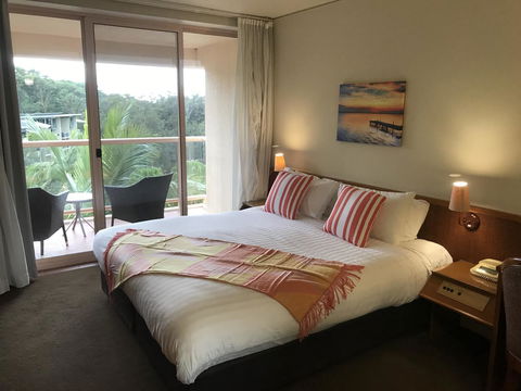 Charlesworth Bay Beach Resort - Kawana Tourism 1