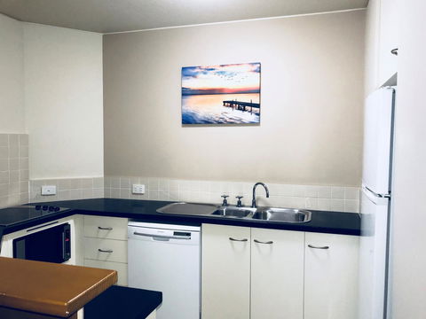 Charlesworth Bay Beach Resort - Kawana Tourism 40