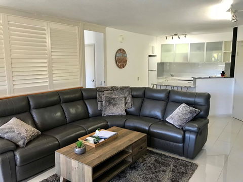 Charlesworth Bay Beach Resort - Kawana Tourism 12