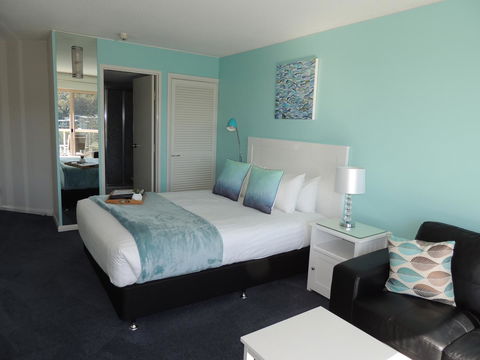 Charlesworth Bay Beach Resort - Kawana Tourism 34