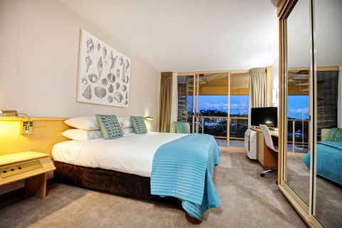 Charlesworth Bay Beach Resort - Kawana Tourism 22