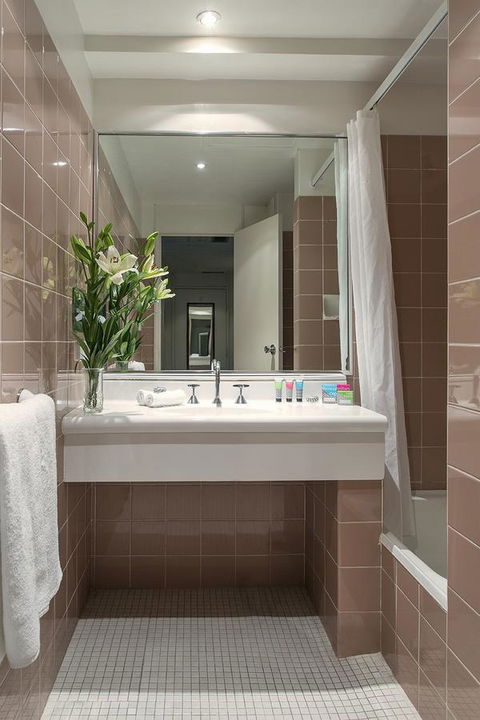 Macleay Hotel - Kawana Tourism 15