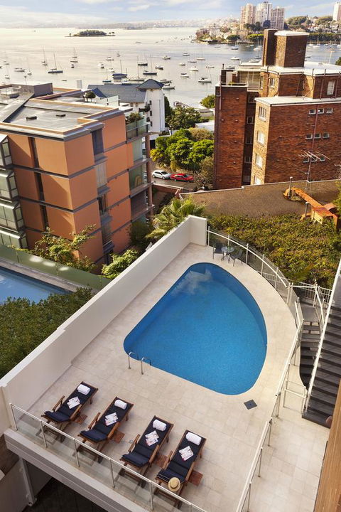 Macleay Hotel - Kawana Tourism 24