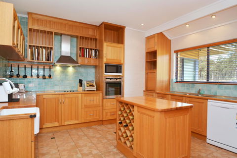 JE Guesthouse, Central To All The Hunter Valley Has To Offer - Kawana Tourism 12