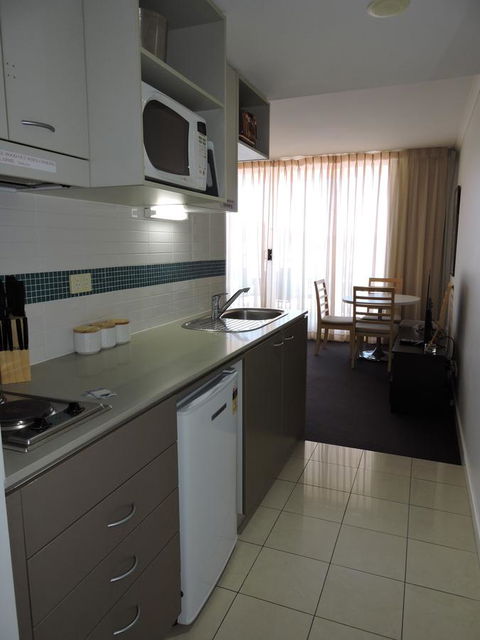 BASE Holidays - Ettalong Beach Premium Apartments - Kawana Tourism 10