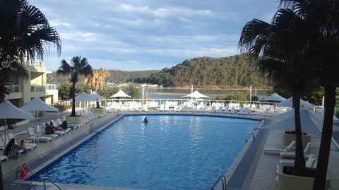BASE Holidays - Ettalong Beach Premium Apartments - Kawana Tourism 24