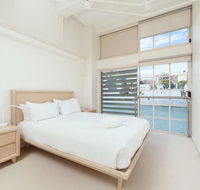 Waterfront Apartment on Sydney Harbour - Kawana Tourism