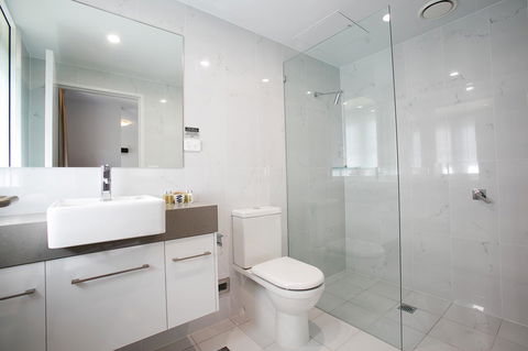 The Lucky Hotel - Kawana Tourism 30