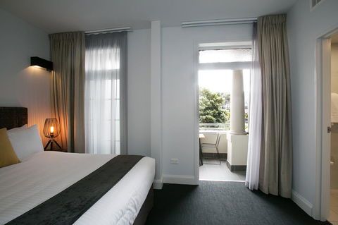 The Lucky Hotel - Kawana Tourism 25