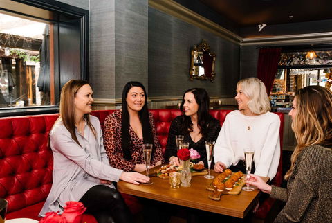 The Lucky Hotel - Kawana Tourism 15