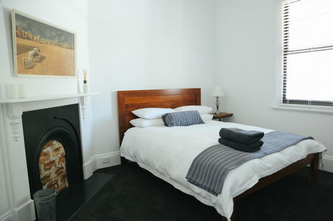 99 Hill Street Apartments - Kawana Tourism 12