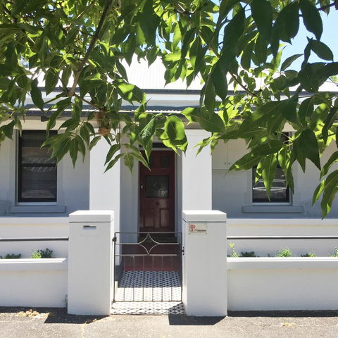 99 Hill Street Apartments - Kawana Tourism 19