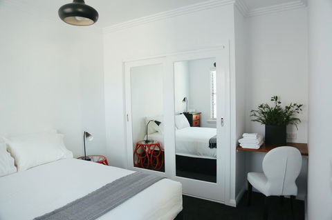 99 Hill Street Apartments - Kawana Tourism 8