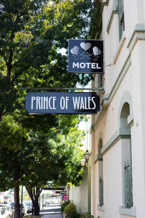 Prince Of Wales Hotel - Kawana Tourism 5