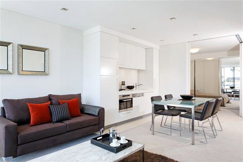 Wyndel Apartments Crows Nest - Clarke Street - Kawana Tourism 1