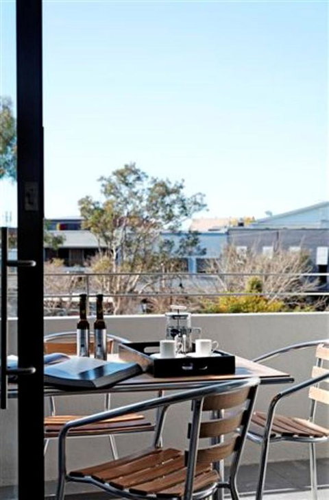 Wyndel Apartments Crows Nest - Clarke Street - Kawana Tourism 3
