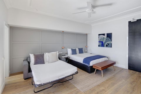 Regents Court Sydney - Kawana Tourism 2